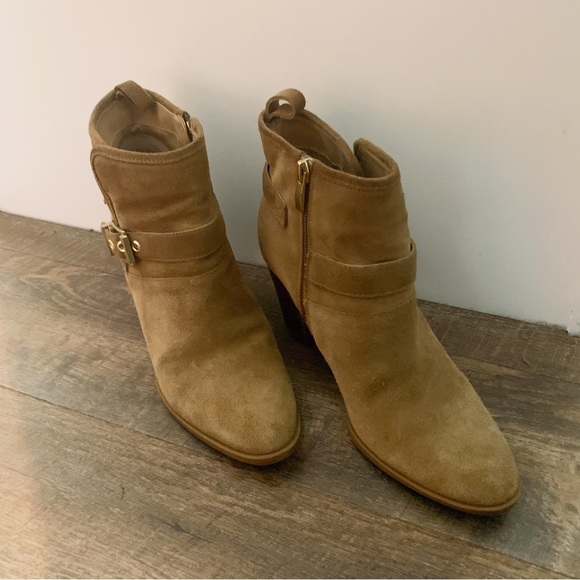 FRANCO SARTO DORINDA TAN SUEDE ANKLE BOOTIES SZ 8 REGULAR Side Zip Chunky Heel - Picture 7 of 10